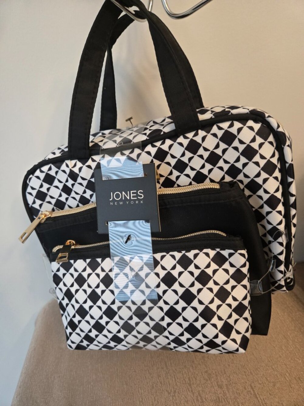 NWT Jones New York 5-Piece Travel Cosmetic Bag Set Black White TSA Toiletry Orga - Picture 10 of 11